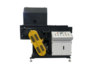 Single-Shaft Heavy-Duty Crusher Designed for Industrial Waste, Fitted with PLC Control System and Dust Removal System